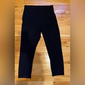 Lululemon Align Crop 23” Black size 6